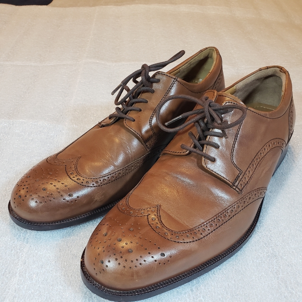JOHNSTON & MURPHY Men’s 10.5 Harmon Wingtip Oxford Shoes Brown Leather Flaws